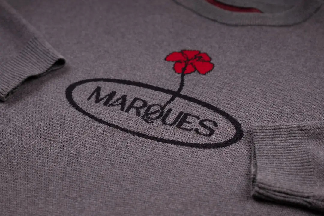 Pull "L'oeillet" Marques